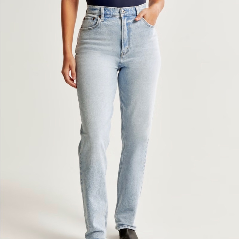 ABERCROMBIE ULTRA HIGH RISE CURVE 90s jeans